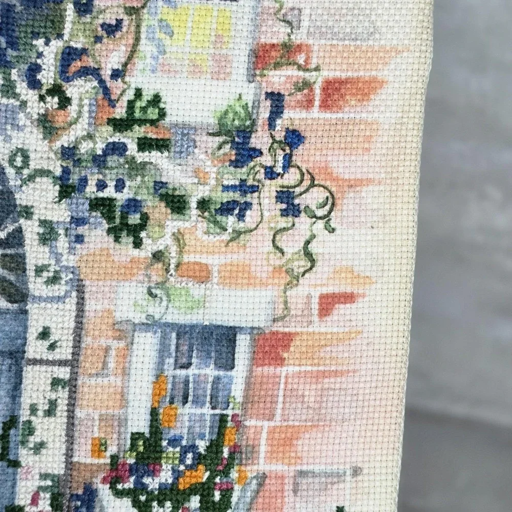 Finished Vtg Needlepoint Tapestry Candamar Design 